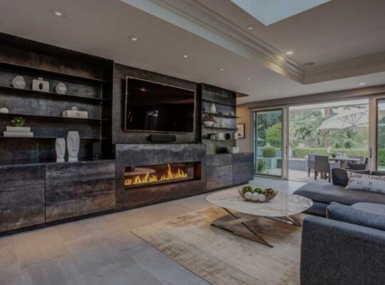 آپارتمان لوکس ۳ خوابه برای فروش در موقعیت مکانی عالی