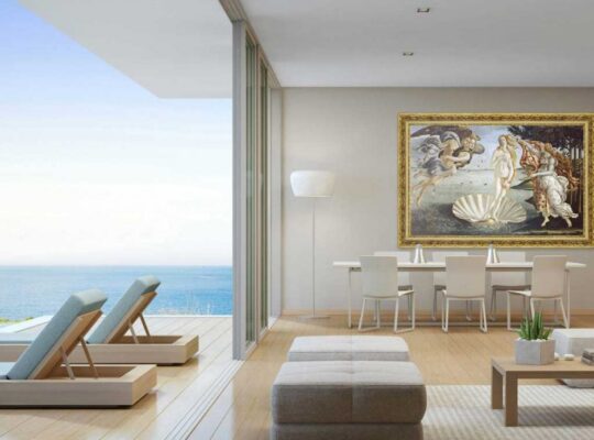 عمارت با استخر خصوصی و باغ محوطه سازی شده