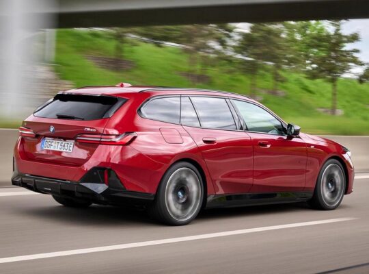 بهترین عملکرد BMW M4 CS برای فروش