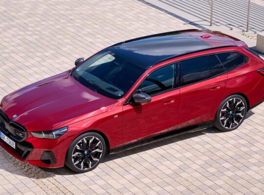 بهترین عملکرد BMW M4 CS برای فروش