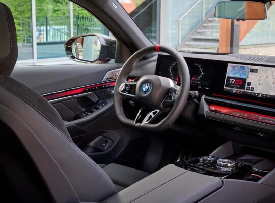 بهترین عملکرد BMW M4 CS برای فروش